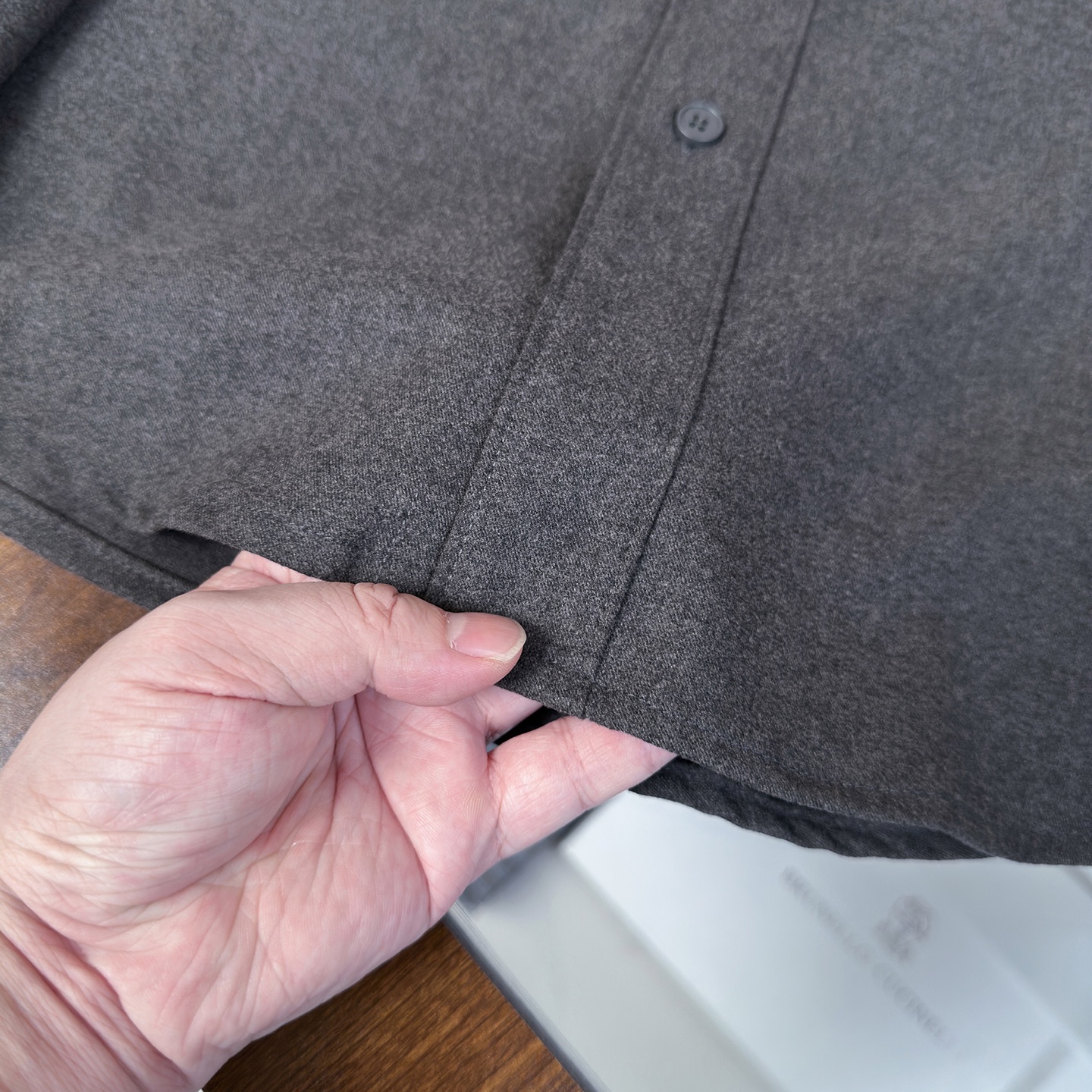 🆕🆕🆕 #新款上新 【Zegna 羊绒混纺衬衫套装,整套诠释老钱风松弛绅士格调】 选用细腻羊绒混纺面料,羊绒赋予面料温润 🆕🆕🆕 #新款上新 【Zegna 羊绒混纺衬衫套装,整套诠释老钱风松弛绅士格调】 选用细腻羊绒混纺面料,羊绒赋予面料温润