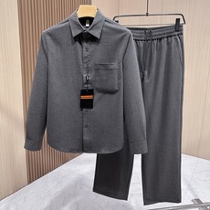 🆕🆕🆕 #新款上新 【Zegna 羊绒混纺衬衫套装,整套诠释老钱风松弛绅士格调】 选用细腻羊绒混纺面料,羊绒赋予面料温润 🆕🆕🆕 #新款上新 【Zegna 羊绒混纺衬衫套装,整套诠释老钱风松弛绅士格调】 选用细腻羊绒混纺面料,羊绒赋予面料温润