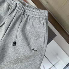 🆕🆕🆕 #新款上新 【Brioni 连帽拉链卫衣套装,不夸张的花色,整套呈现低调内敛的老钱休闲格调,沉稳耐看,不张扬却 🆕🆕🆕 #新款上新 【Brioni 连帽拉链卫衣套装,不夸张的花色,整套呈现低调内敛的老钱休闲格调,沉稳耐看,不张扬却
