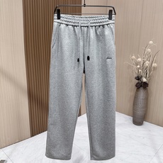 🆕🆕🆕 #新款上新 【Brioni 连帽拉链卫衣套装,不夸张的花色,整套呈现低调内敛的老钱休闲格调,沉稳耐看,不张扬却 🆕🆕🆕 #新款上新 【Brioni 连帽拉链卫衣套装,不夸张的花色,整套呈现低调内敛的老钱休闲格调,沉稳耐看,不张扬却