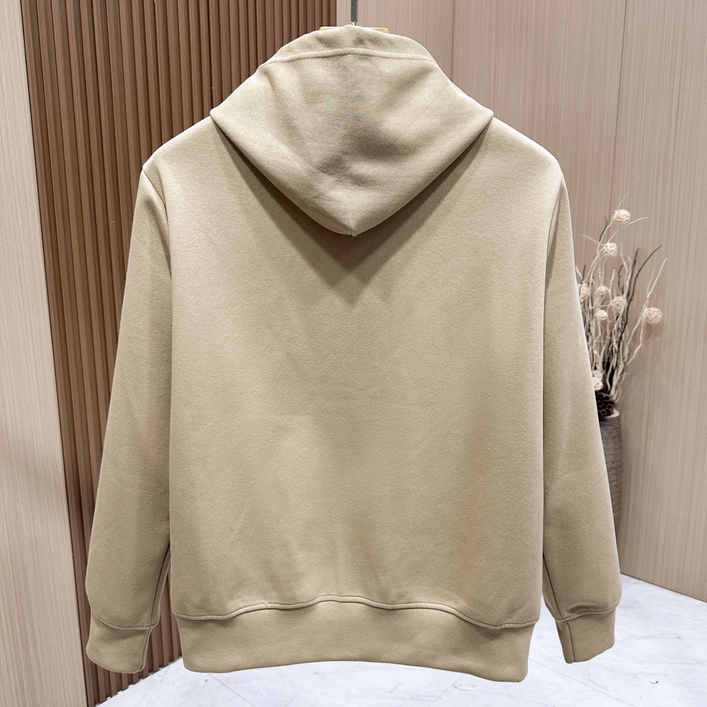 🆕🆕🆕 #新款上新 【Brioni 连帽拉链卫衣套装,不夸张的花色,整套呈现低调内敛的老钱休闲格调,沉稳耐看,不张扬却 🆕🆕🆕 #新款上新 【Brioni 连帽拉链卫衣套装,不夸张的花色,整套呈现低调内敛的老钱休闲格调,沉稳耐看,不张扬却
