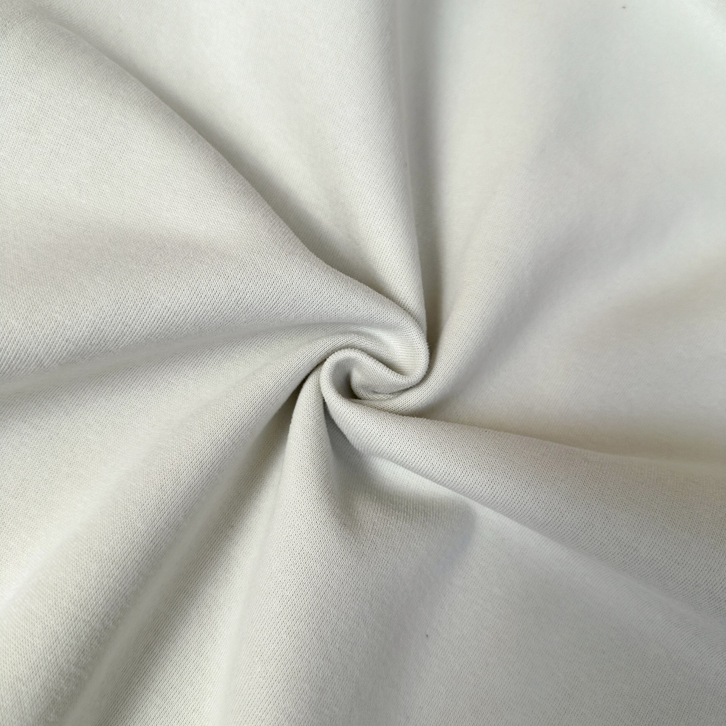 🆕🆕🆕 #新款上新 【Brioni 连帽拉链卫衣套装,不夸张的花色,整套呈现低调内敛的老钱休闲格调,沉稳耐看,不张扬却 🆕🆕🆕 #新款上新 【Brioni 连帽拉链卫衣套装,不夸张的花色,整套呈现低调内敛的老钱休闲格调,沉稳耐看,不张扬却