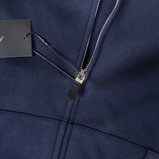 🆕🆕🆕 #新款上新 【Brioni 连帽拉链卫衣套装,不夸张的花色,整套呈现低调内敛的老钱休闲格调,沉稳耐看,不张扬却 🆕🆕🆕 #新款上新 【Brioni 连帽拉链卫衣套装,不夸张的花色,整套呈现低调内敛的老钱休闲格调,沉稳耐看,不张扬却