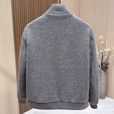 🆕🆕🆕 #新款上新 【Brioni 布里奥尼 男士棒球领羊毛夹克,将绅士格调与休闲版型巧妙融合,兼顾风度与实穿属性】 🆕🆕🆕 #新款上新 【Brioni 布里奥尼 男士棒球领羊毛夹克,将绅士格调与休闲版型巧妙融合,兼顾风度与实穿属性】