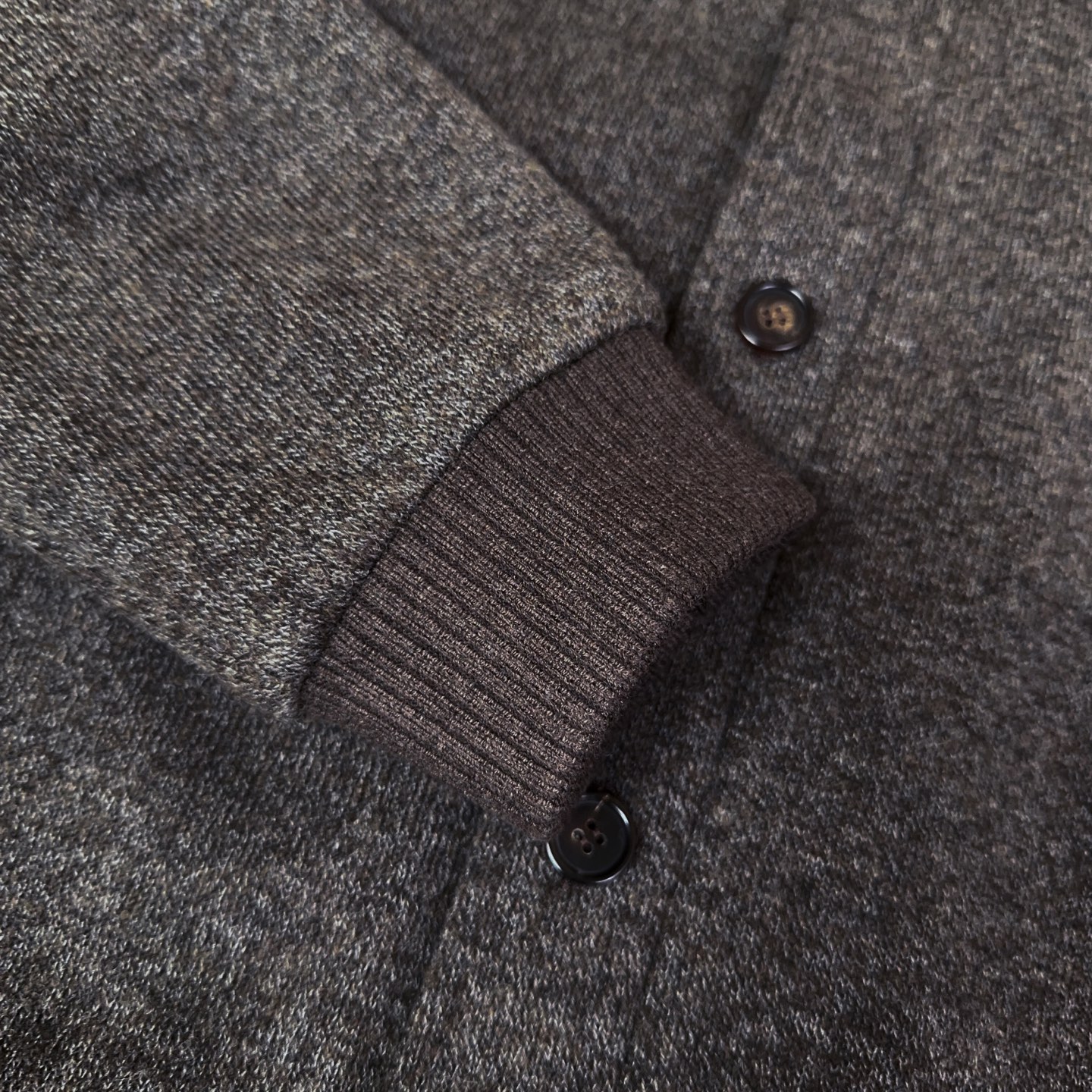 🆕🆕🆕 #新款上新 【Brioni 布里奥尼 男士棒球领羊毛夹克,将绅士格调与休闲版型巧妙融合,兼顾风度与实穿属性】 🆕🆕🆕 #新款上新 【Brioni 布里奥尼 男士棒球领羊毛夹克,将绅士格调与休闲版型巧妙融合,兼顾风度与实穿属性】