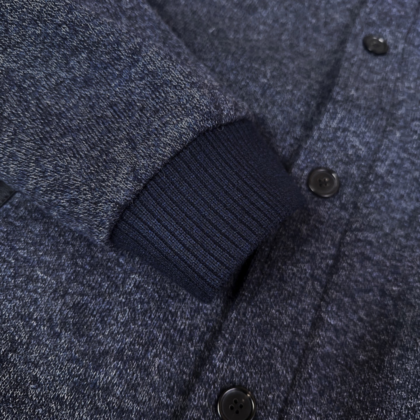 🆕🆕🆕 #新款上新 【Brioni 布里奥尼 男士棒球领羊毛夹克,将绅士格调与休闲版型巧妙融合,兼顾风度与实穿属性】 🆕🆕🆕 #新款上新 【Brioni 布里奥尼 男士棒球领羊毛夹克,将绅士格调与休闲版型巧妙融合,兼顾风度与实穿属性】