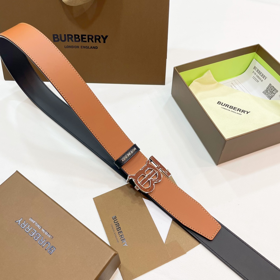 🐭原单burberry 新款TB标 相比较菲拉格慕和双G，这款皮带不容易撞车哦😊简单低调👀看细节、重点是