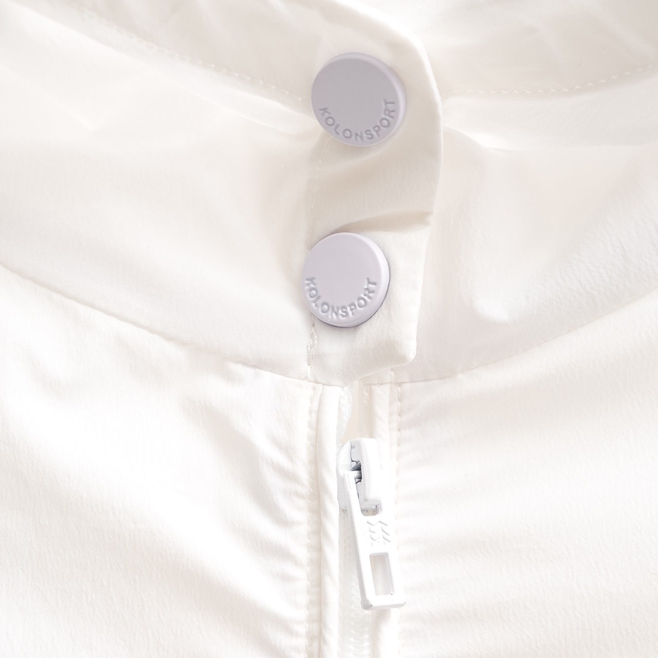 KOLON SPORT丨可隆收腰抽绳双口袋女士防晒服白色 浅蓝