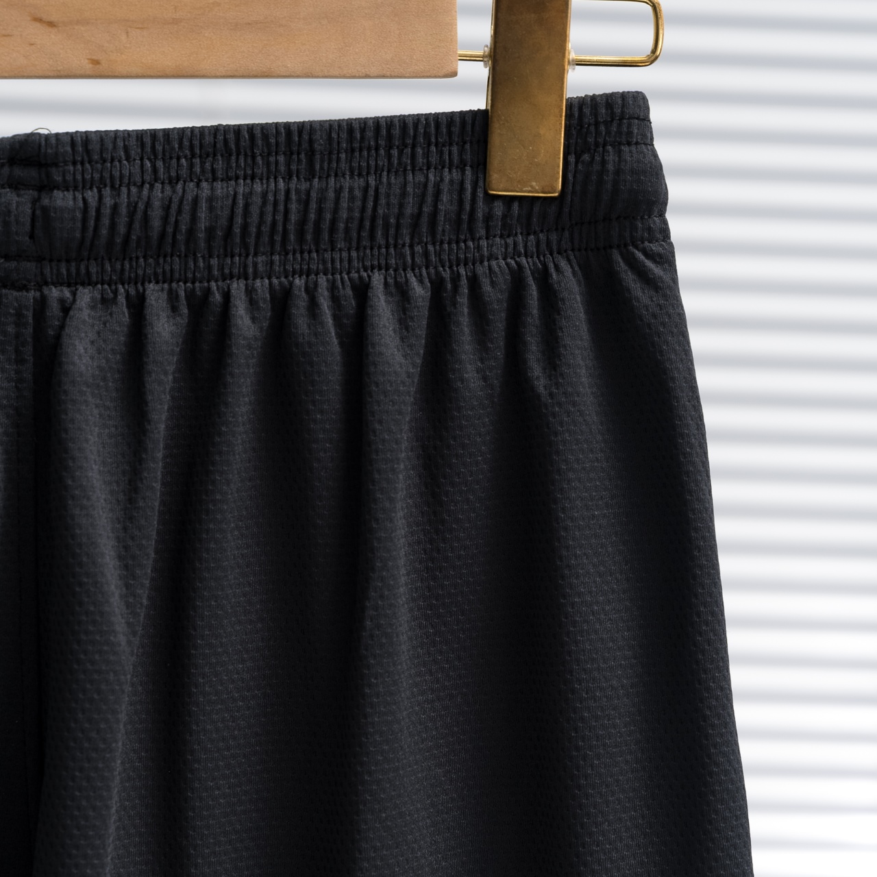 KAILAS丨凯乐石刺绣标短裤（网格） 黑色