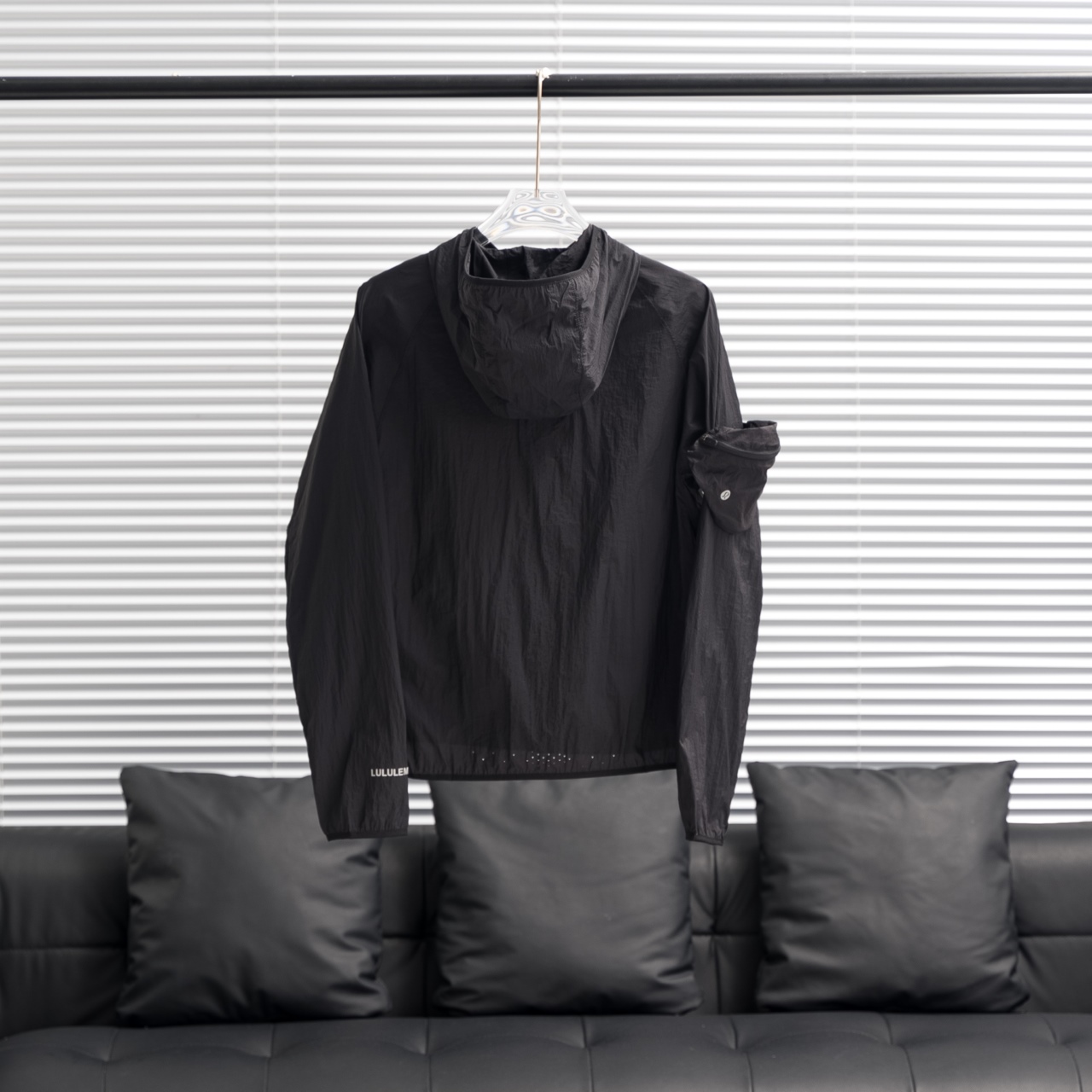 不要手臂包-15 Lululemon丨露露乐檬ventilated Packable Trail Running Jacket防晒服黑色 白色 粉色