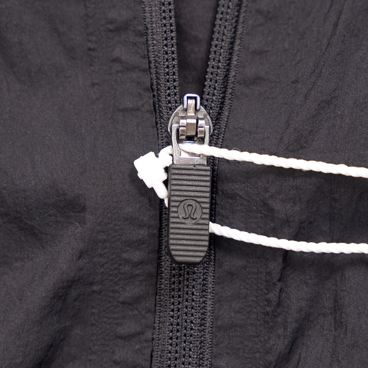 不要手臂包-15 Lululemon丨露露乐檬ventilated Packable Trail Running Jacket防晒服黑色 白色 粉色