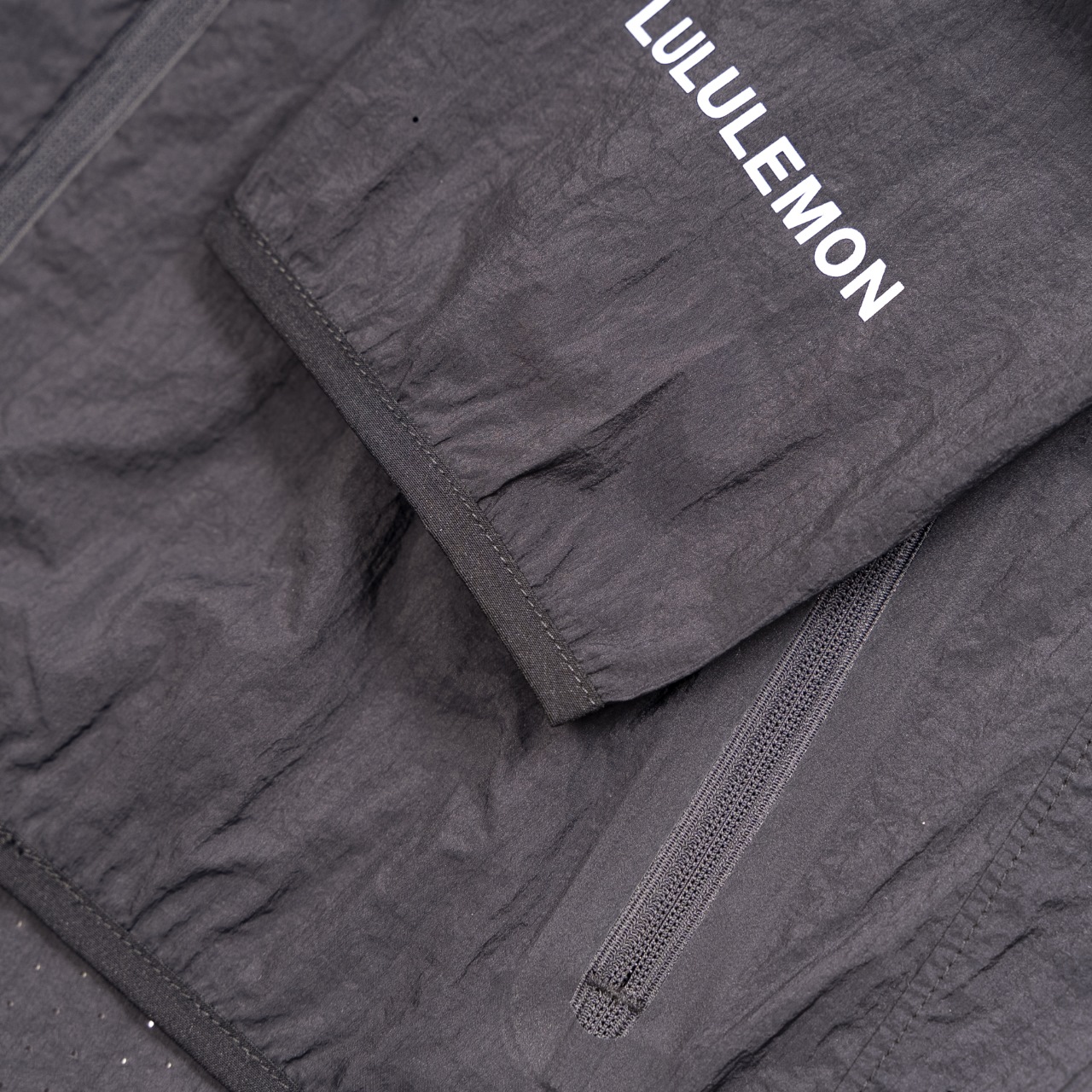 不要手臂包-15 Lululemon丨露露乐檬ventilated Packable Trail Running Jacket防晒服黑色 白色 粉色