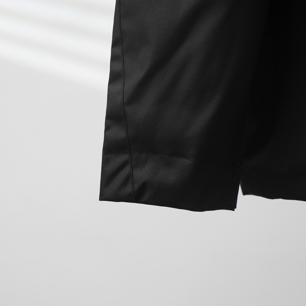 The North Face NJHQ51 Embroidered Hooded Windbreaker Jacket - Black 3 windows1757053906031 2018347407 1753888141