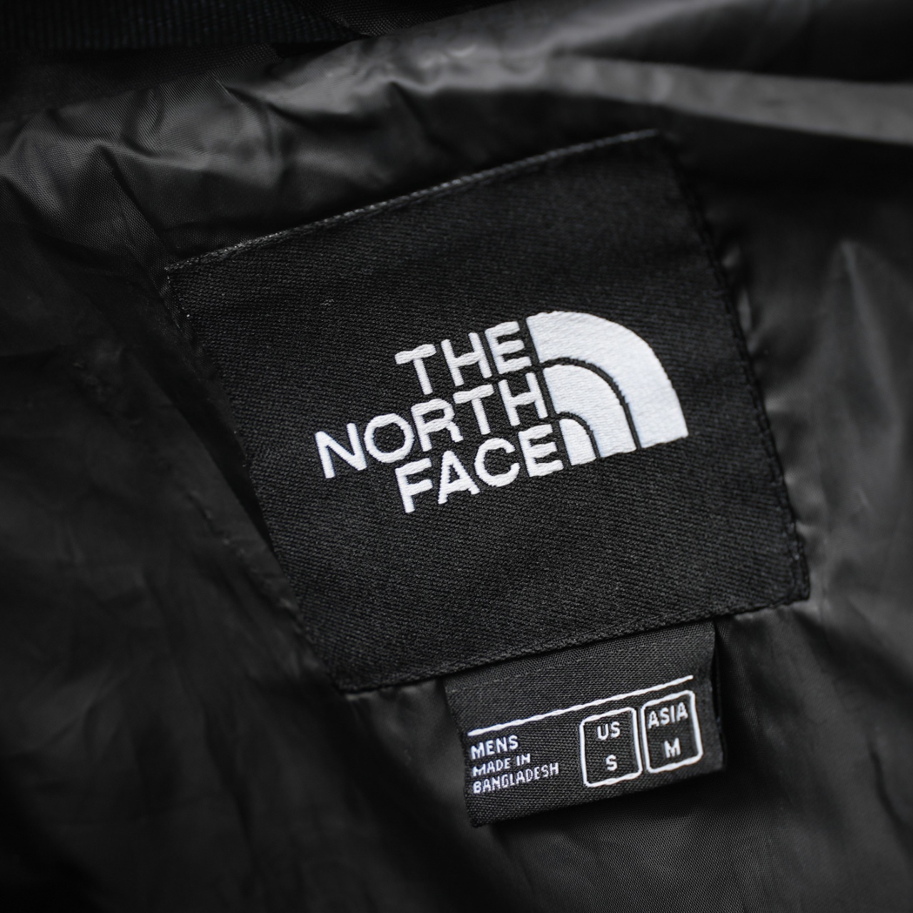 The North Face NJHQ51 Embroidered Hooded Windbreaker Jacket - Black 7 windows1757053908836 2147160992 1117165863