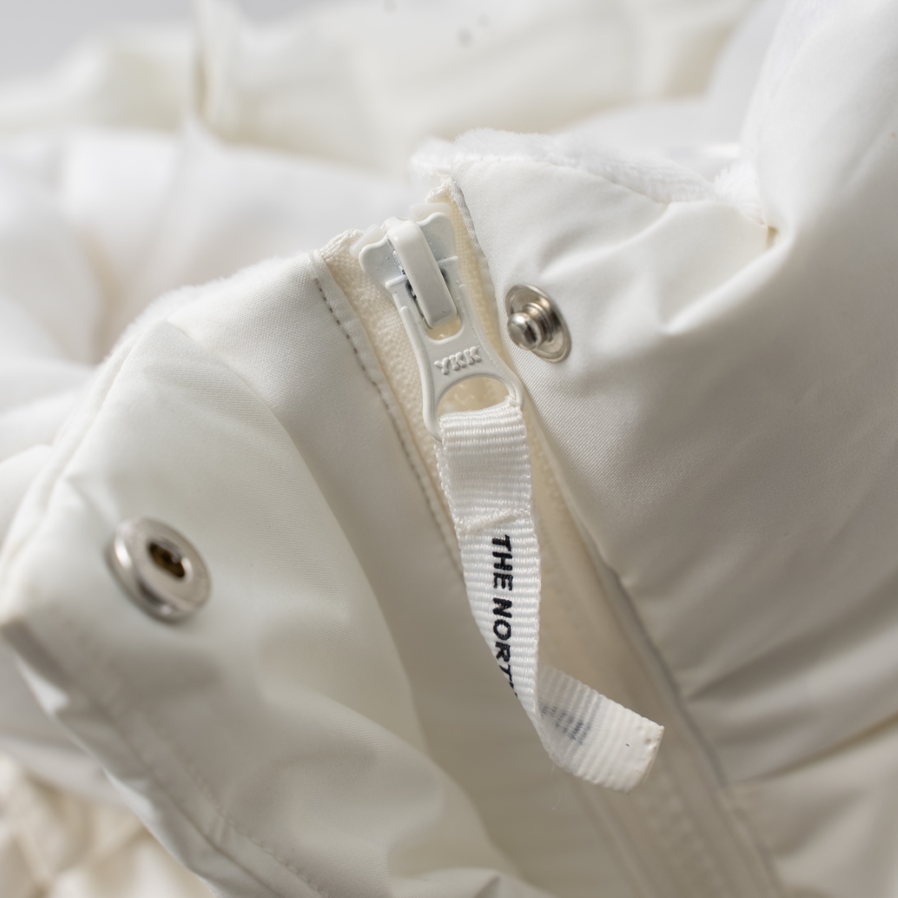 TNF 北面 韓国版 脱袖 二合一 フード付き ダウンジャケット