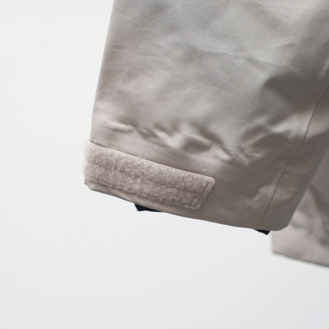 市售最高版本 现货供应 鹅绒版🔥 工厂直供 💰380
Arc&lsquo;teryx丨始祖鸟买菜三合一连帽羽绒服

颜色：暖石灰
尺码：L-4XL