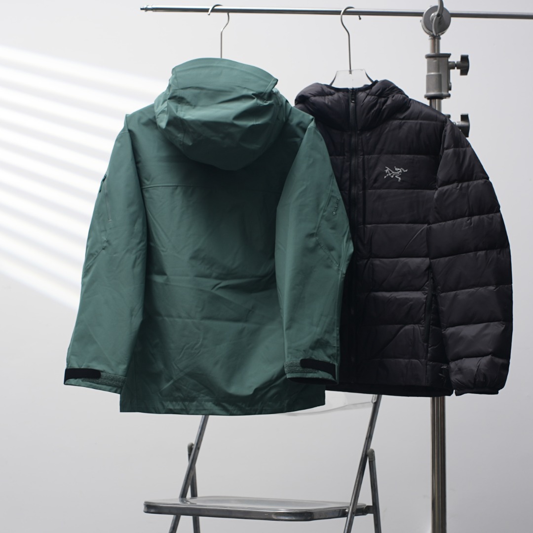 市售最高版本 现货供应 鹅绒版🔥 工厂直供 💰380
Arc&lsquo;teryx丨始祖鸟买菜三合一连帽羽绒服

颜色：车厢绿
尺码：L-4XL