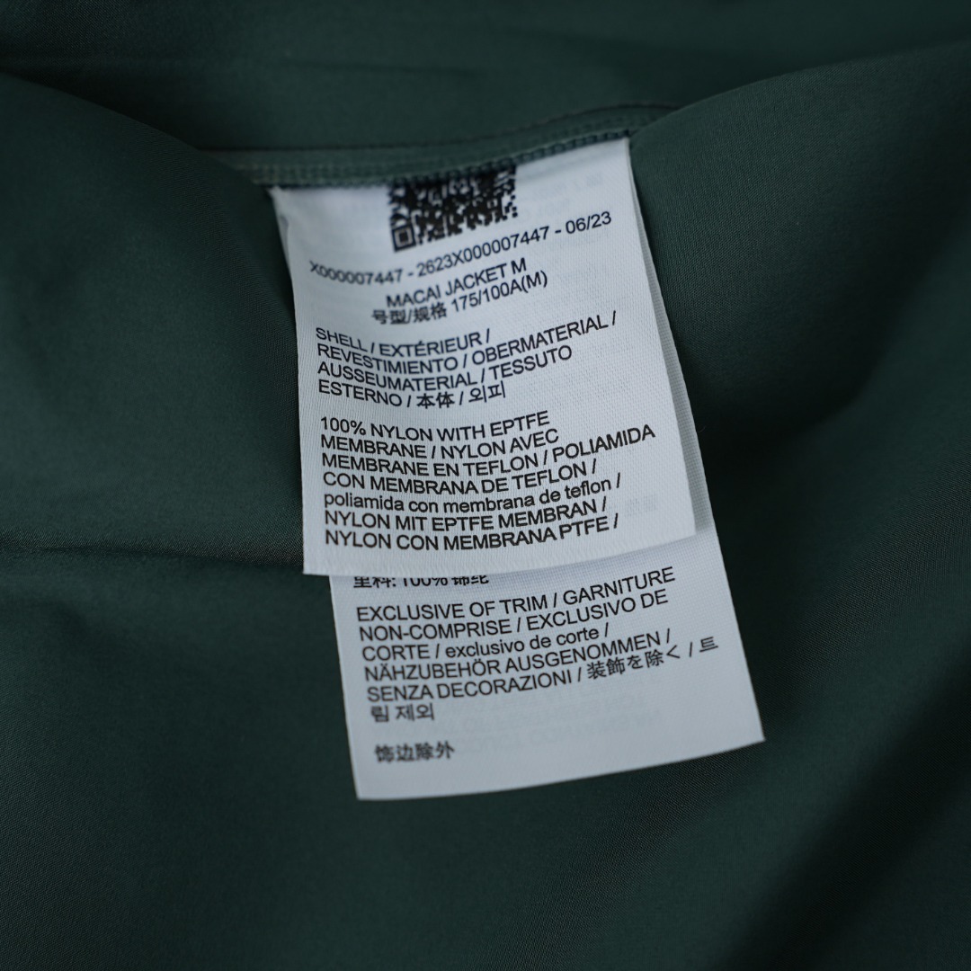 市售最高版本 现货供应 鹅绒版🔥 工厂直供 💰380
Arc&lsquo;teryx丨始祖鸟买菜三合一连帽羽绒服

颜色：车厢绿
尺码：L-4XL