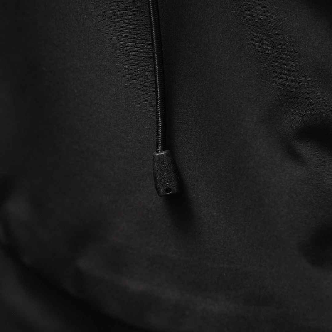 市售最高版本 现货供应 鹅绒版🔥 工厂直供 💰380
Arc&lsquo;teryx丨始祖鸟买菜三合一连帽羽绒服

颜色：黑色
尺码：L-4XL