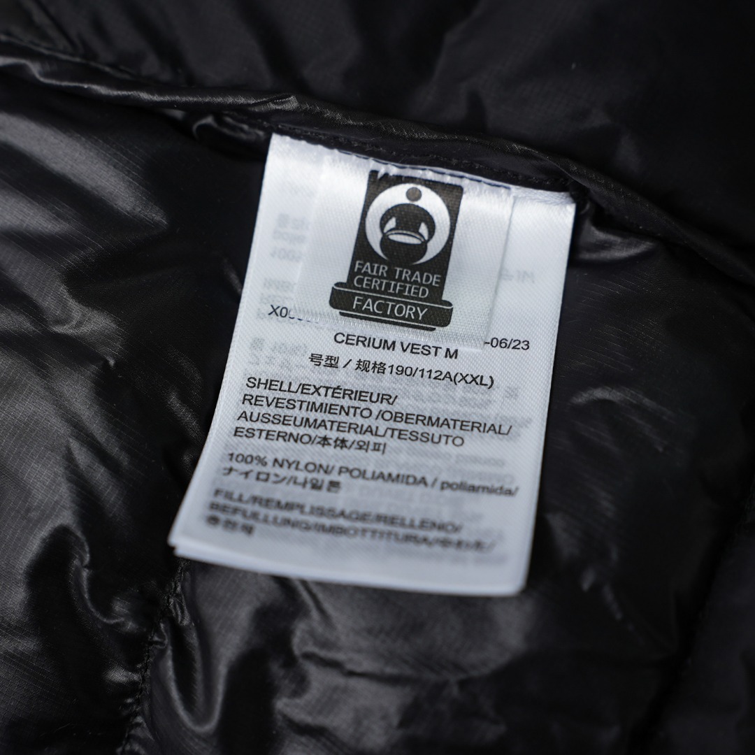 市售最高版本 现货供应 鹅绒版🔥 工厂直供💰320
Arc&lsquo;teryx丨始祖鸟Cerium Vest排骨鹅绒马甲

配色：黑色
尺码：S-XXL