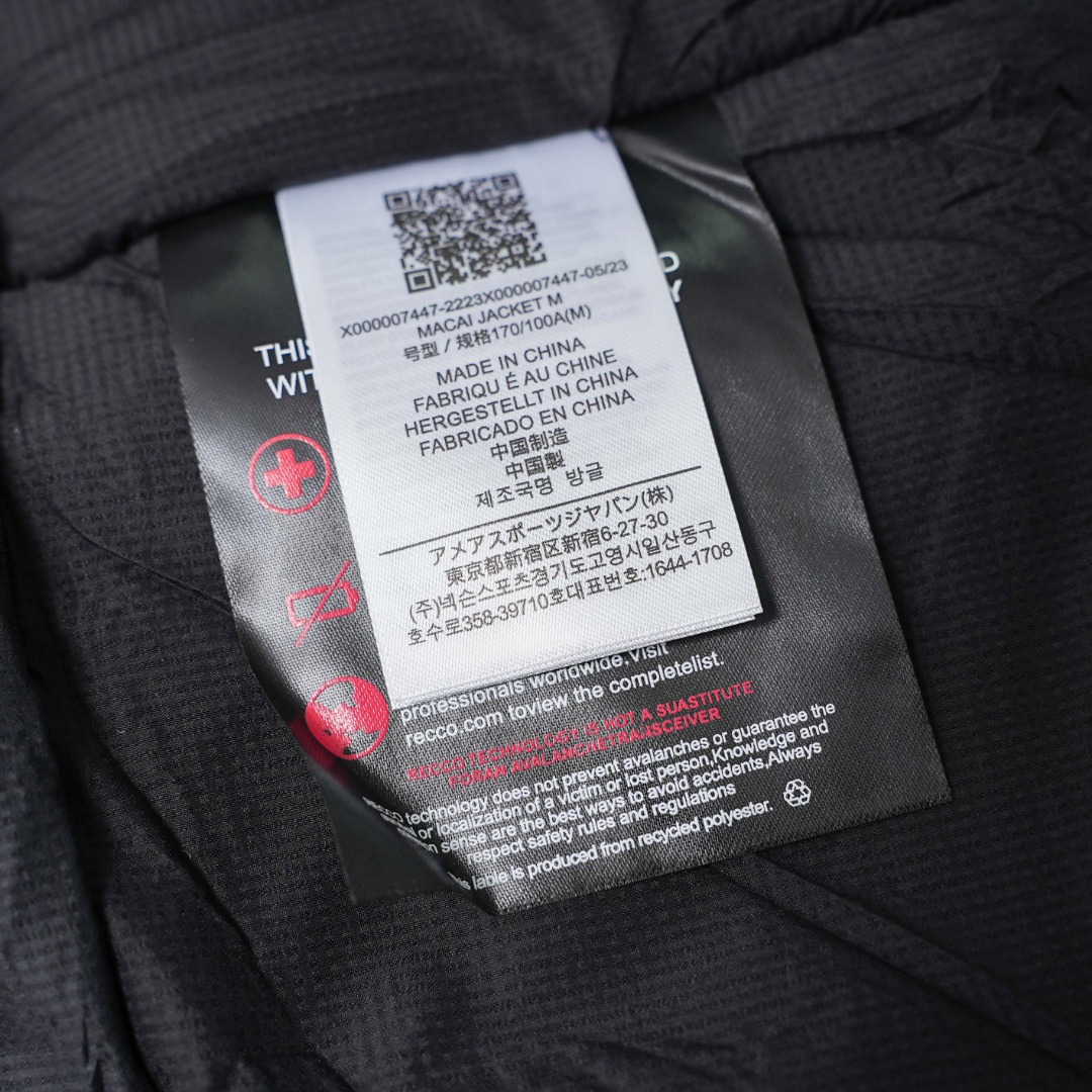 市售最高版本 现货供应 鹅绒版🔥 工厂直供💰620
Arc&lsquo;teryx丨始祖鸟顶级Macai买菜顶级连帽鹅绒服

配色：藏青色
尺码：S-XXL