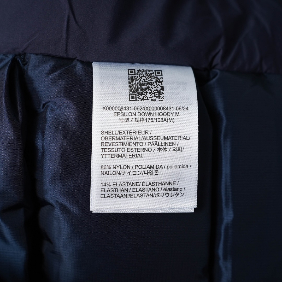 市售最高版本 现货供应 鹅绒版🔥 工厂直供💰400
Arc&lsquo;teryx丨始祖鸟EPSILON爱普森连帽羽绒服

配色：宝石蓝
尺码：S-XXL