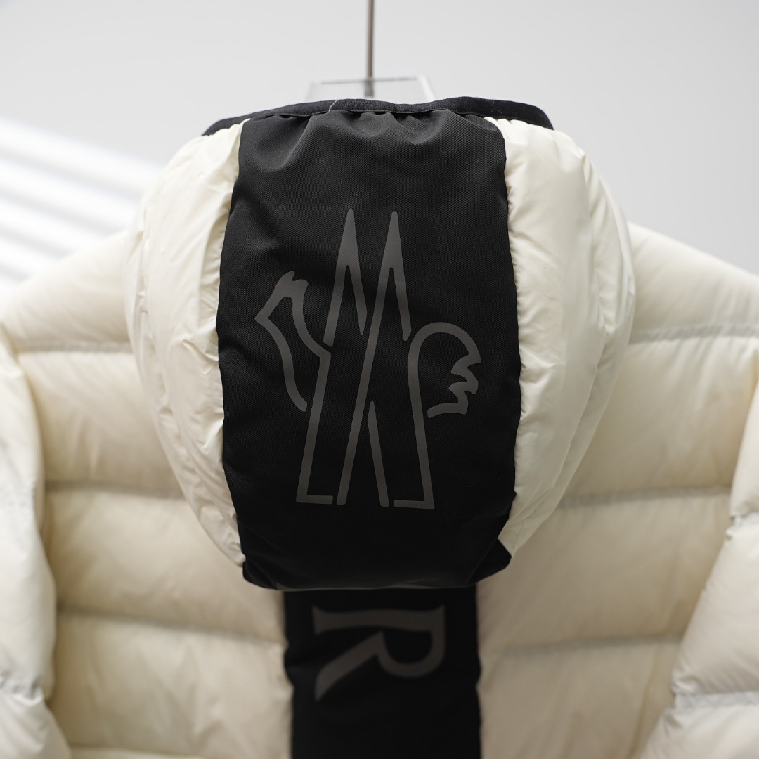 Moncler Haute Couture Haute Couture Ready-to-Wear Clothing Dress Jacket 3