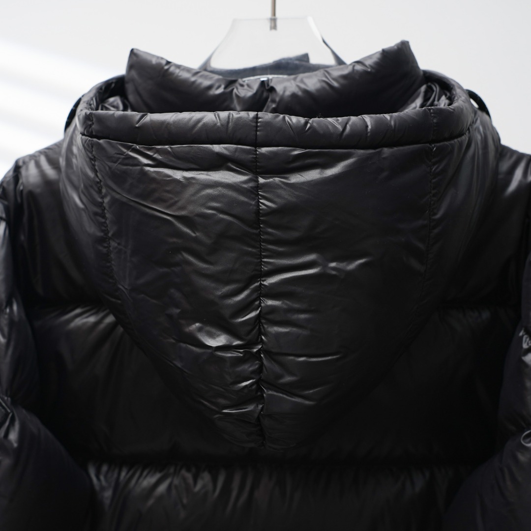 盟可睐 Moncler 高定典藏名品高定成衣时装外套连衣裙衬衫T恤 #3FA108D2 3