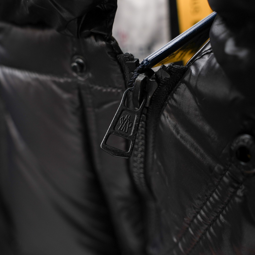盟可睐 Moncler 高定典藏名品高定成衣时装外套连衣裙衬衫T恤 #3FA108D2 7