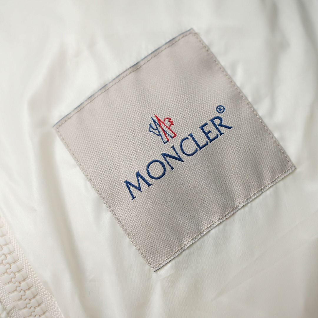 盟可睐 Moncler 高定典藏名品高定成衣时装外套连衣裙衬衫T恤 #B3E73FE4 8