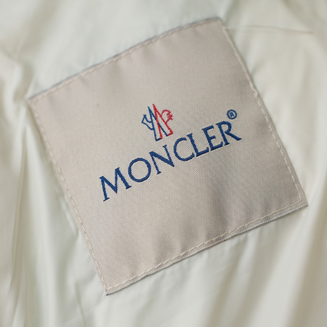 Moncler Haute Couture Designer Jacket Coat Ready-to-Wear Ref 8
