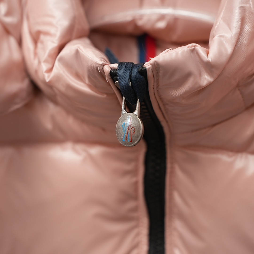 盟可睐 Moncler 高定典藏名品高定成衣时装外套连衣裙衬衫T恤 #7343F606 7