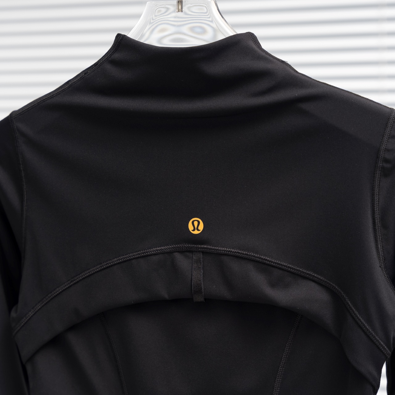 lululemon丨露露乐檬Define金拉链立领瑜伽服
配色:黑金
尺码:2 4 6 8 10 12