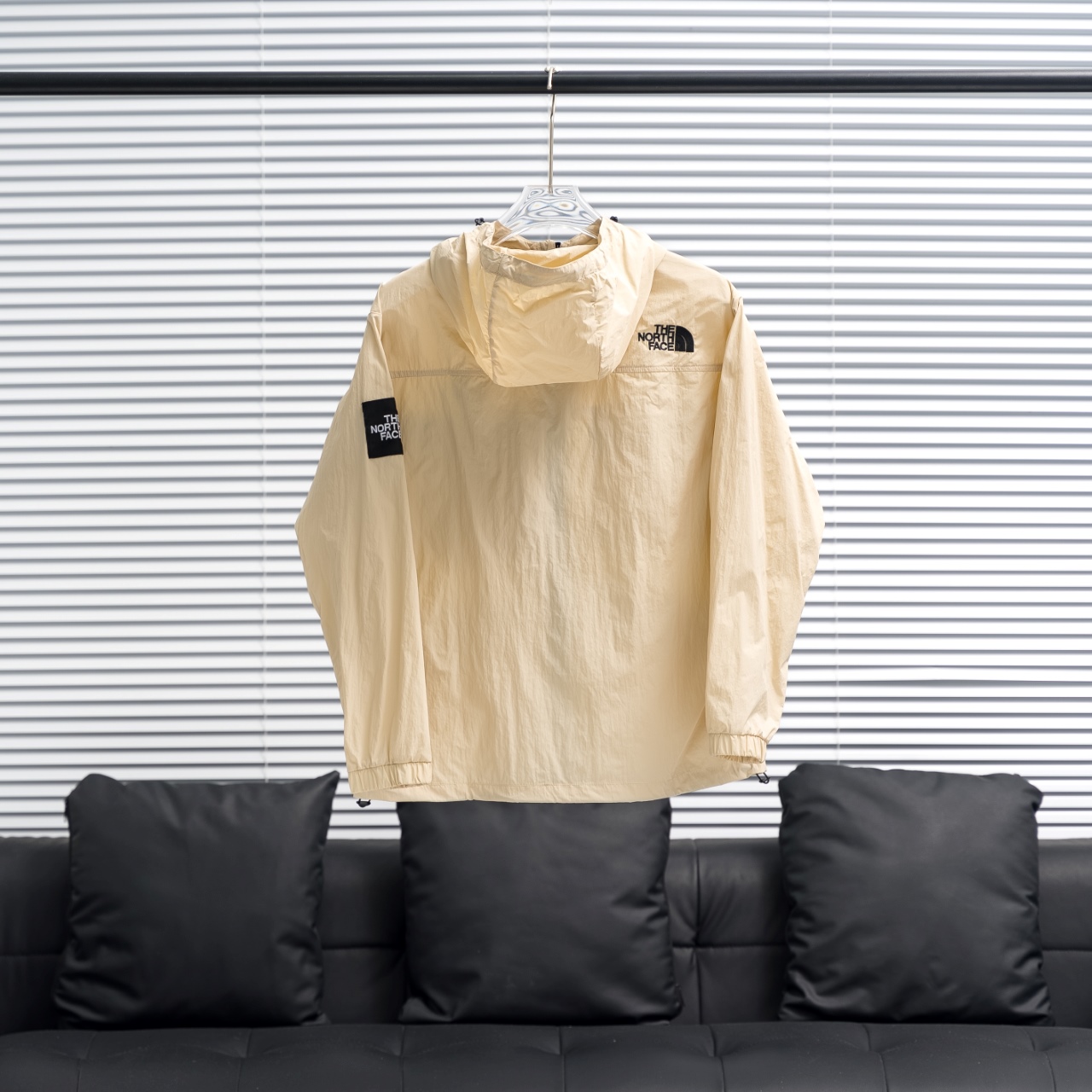 工厂直供💰110

TNF丨北面NJ3LQ03KL韩版防晒服

配色：白色 灰色 卡其 紫色
尺码：XS-XXL