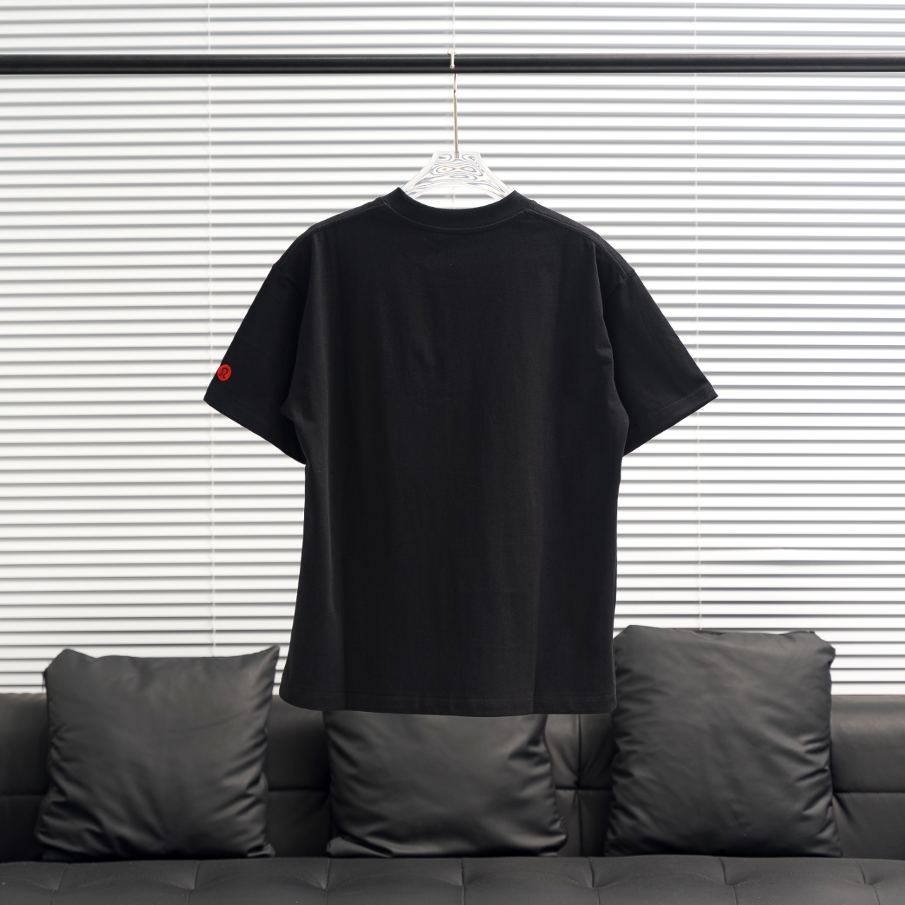 Lulu lemon/露露乐檬 25ss 字母标识刺绣短袖T恤 黑色 白色