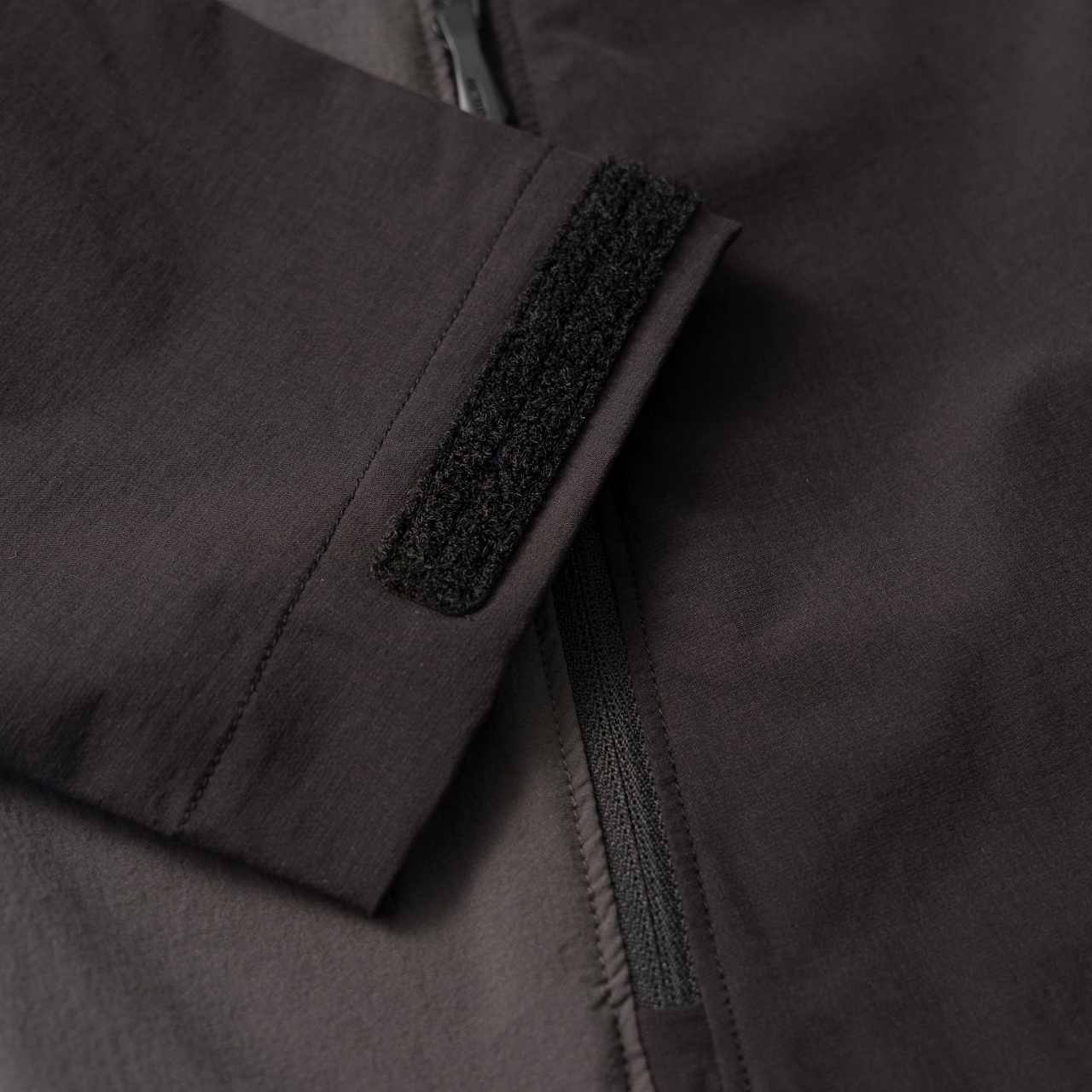 Arc'teryx Serratus Hoody Climbing Jacket - Black, Versatile Sizes S-XXL 9 windows1748230114138 1373761930401162023
