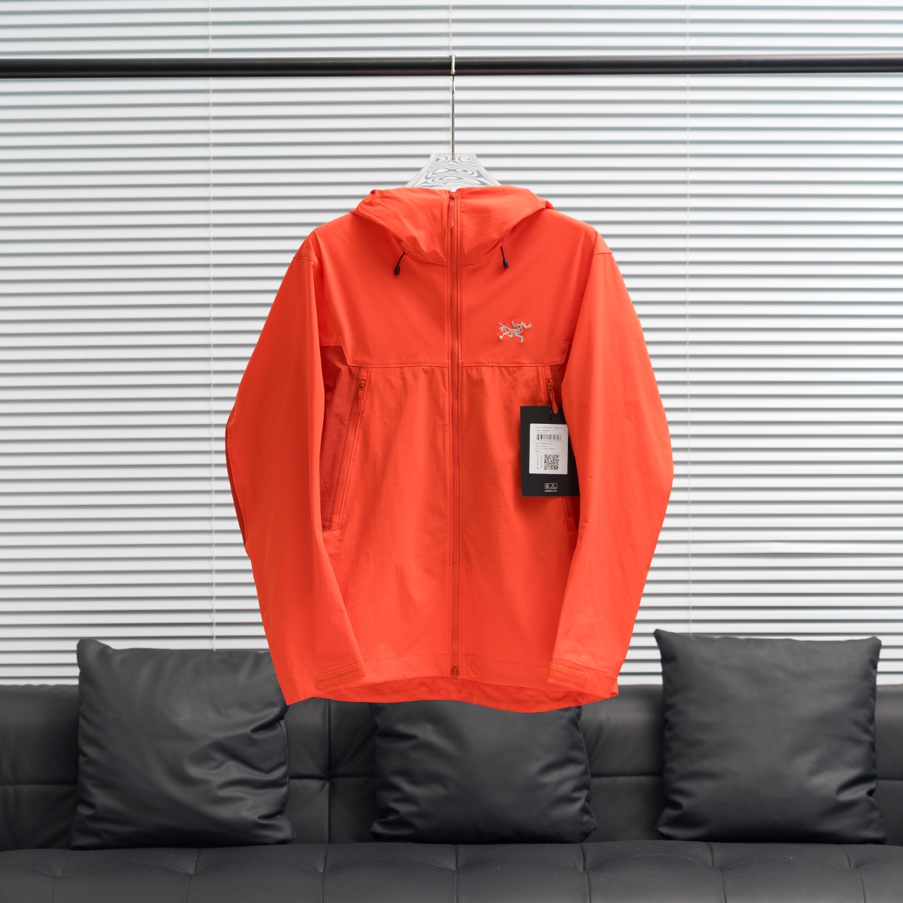 Arc'teryx Serratus Hoody Jacket - Climbing & Hiking - Orange - S to XXL 2 windows1748230159231 843079970 311362467