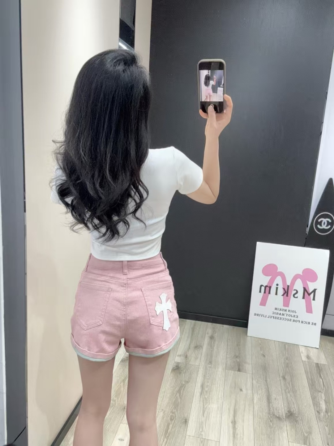 P437 IS A ONE-SIZE-FITS-ALL FEMALE OUTFIT WITH A PACK OF ZENCRO, ZIPPER SHORTS, SML. - 图片 6
