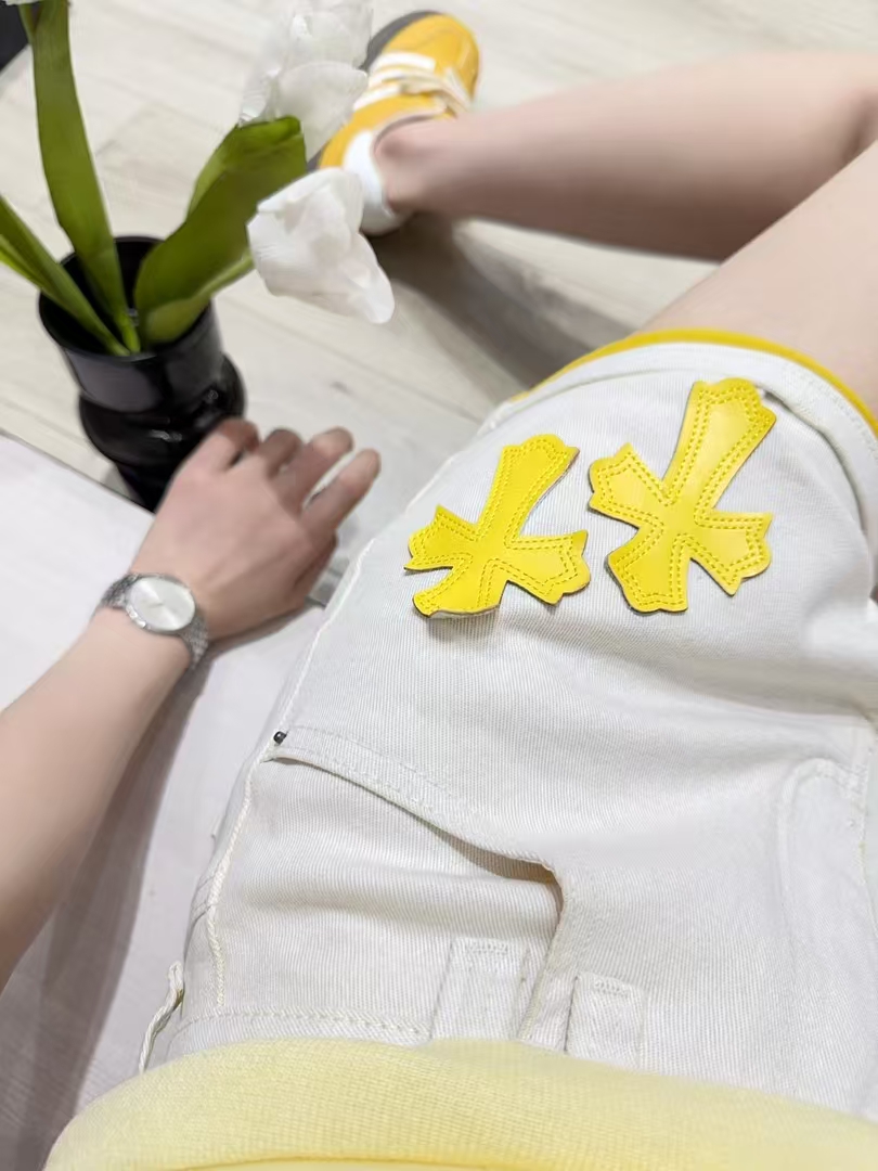 P437 is a one-size-fits-all female outfit with a pack of Zencro, Zipper shorts, SML. p - 图片 1