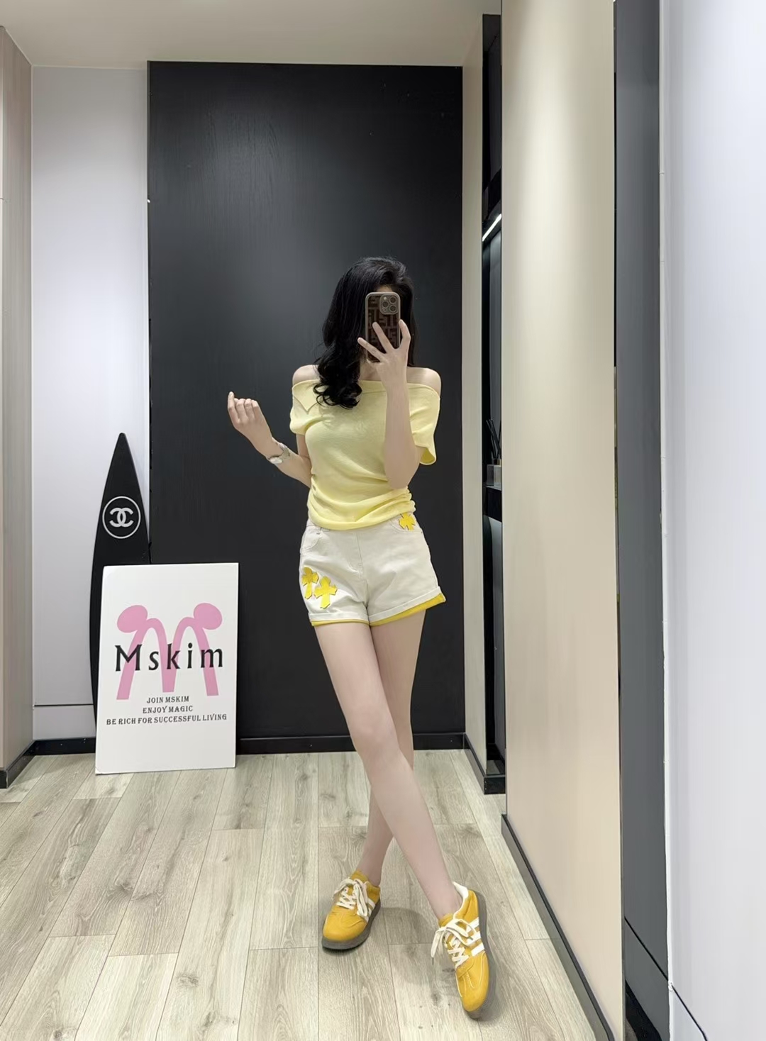 P437 is a one-size-fits-all female outfit with a pack of Zencro, Zipper shorts, SML. p - 图片 7