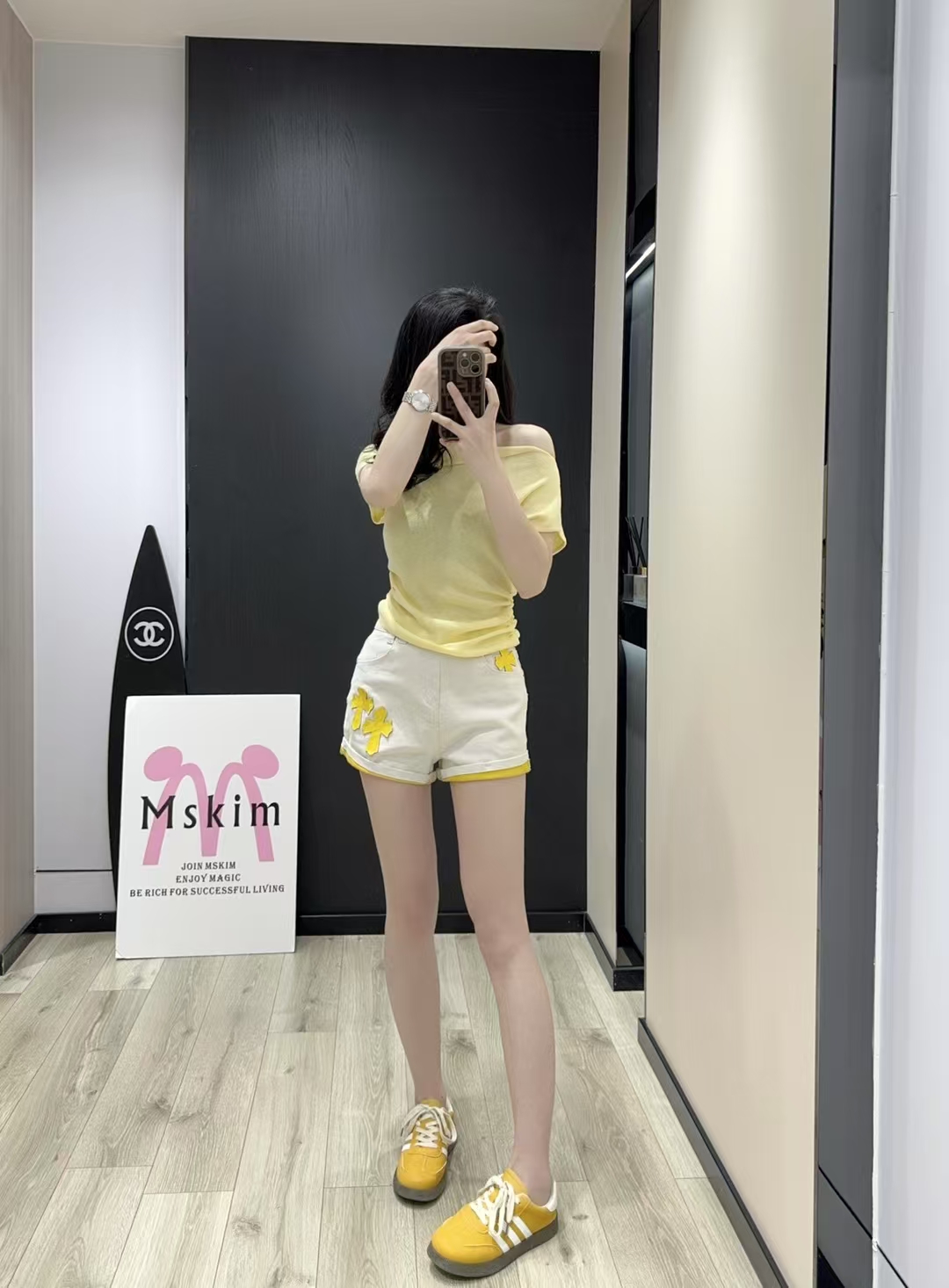 P437 is a one-size-fits-all female outfit with a pack of Zencro, Zipper shorts, SML. p - 图片 9