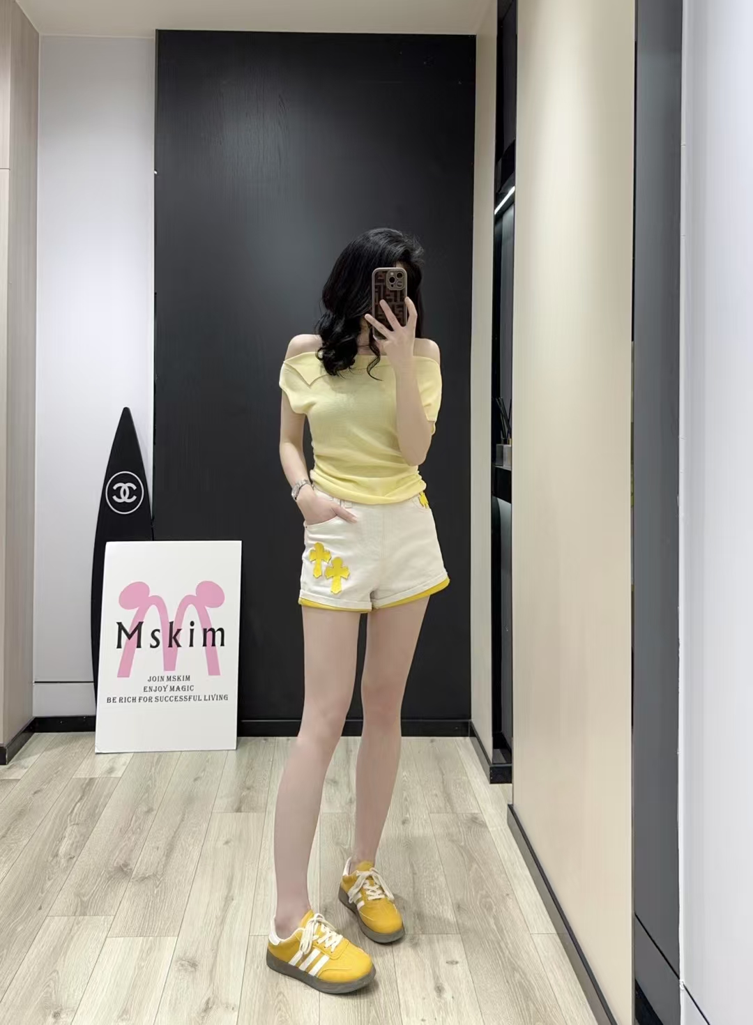 P437 is a one-size-fits-all female outfit with a pack of Zencro, Zipper shorts, SML. p - 图片 6