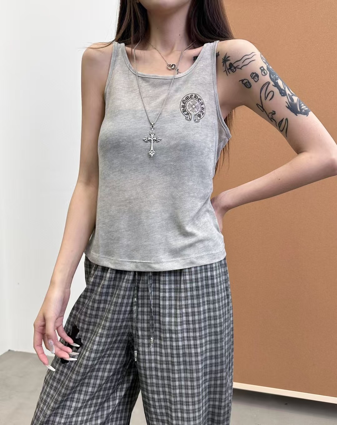 Fashion Trends: Zencrops Packs, New Vests, Dress-Washing Wax Dyes, Twirling Fabrics - 图片 2
