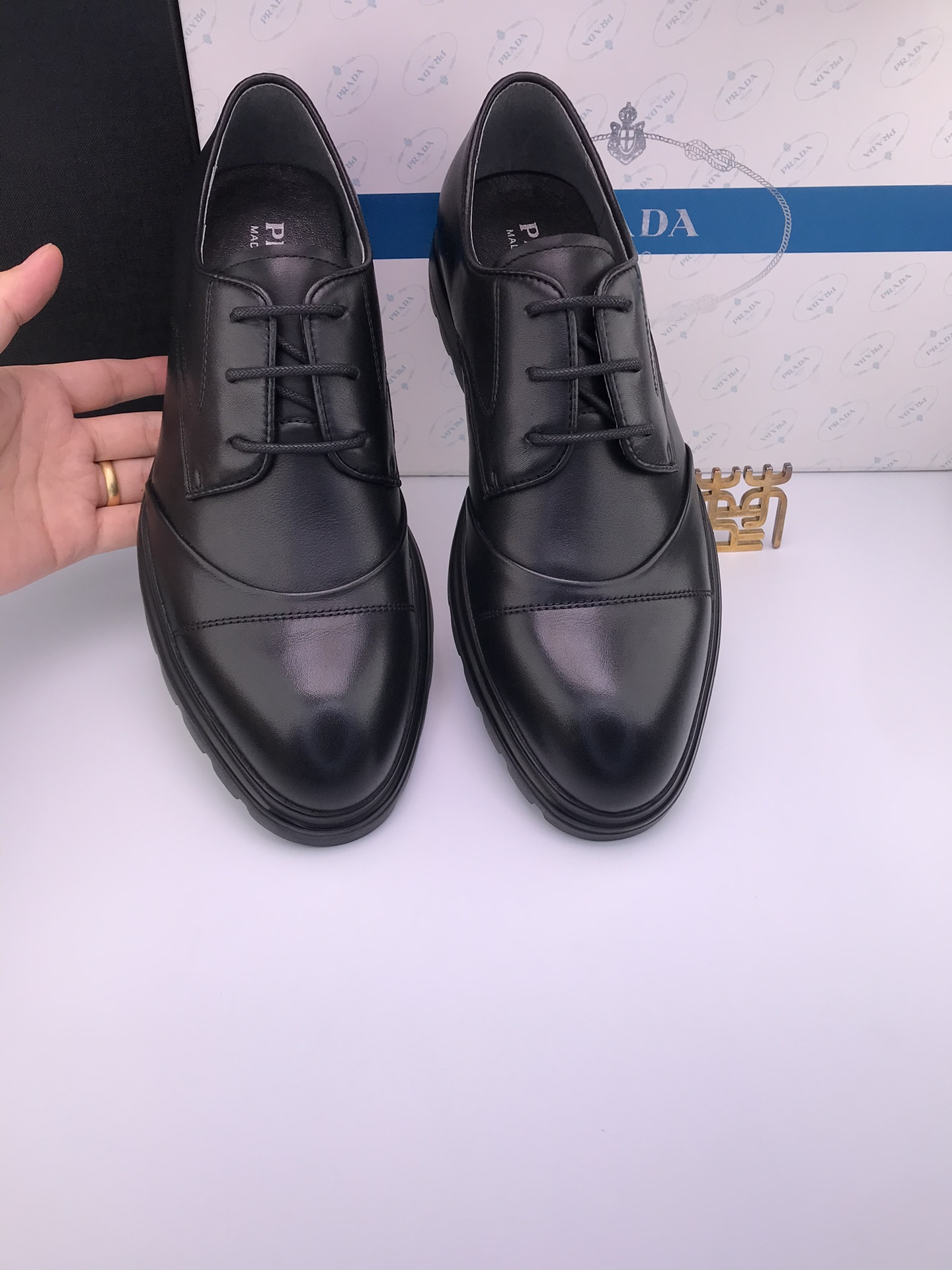 PRADA Men's Leather Lace-Up Dress Shoes - Comfortable & Lightweight
