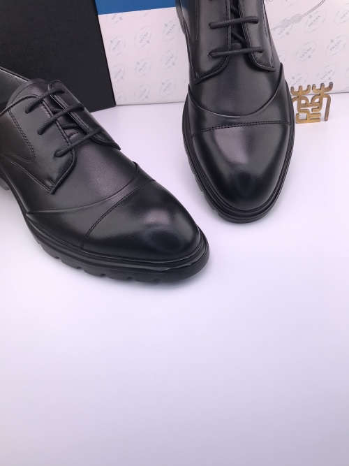 Prada Men's Leather Lace-Up Dress Shoes - Comfortable & Lightweight