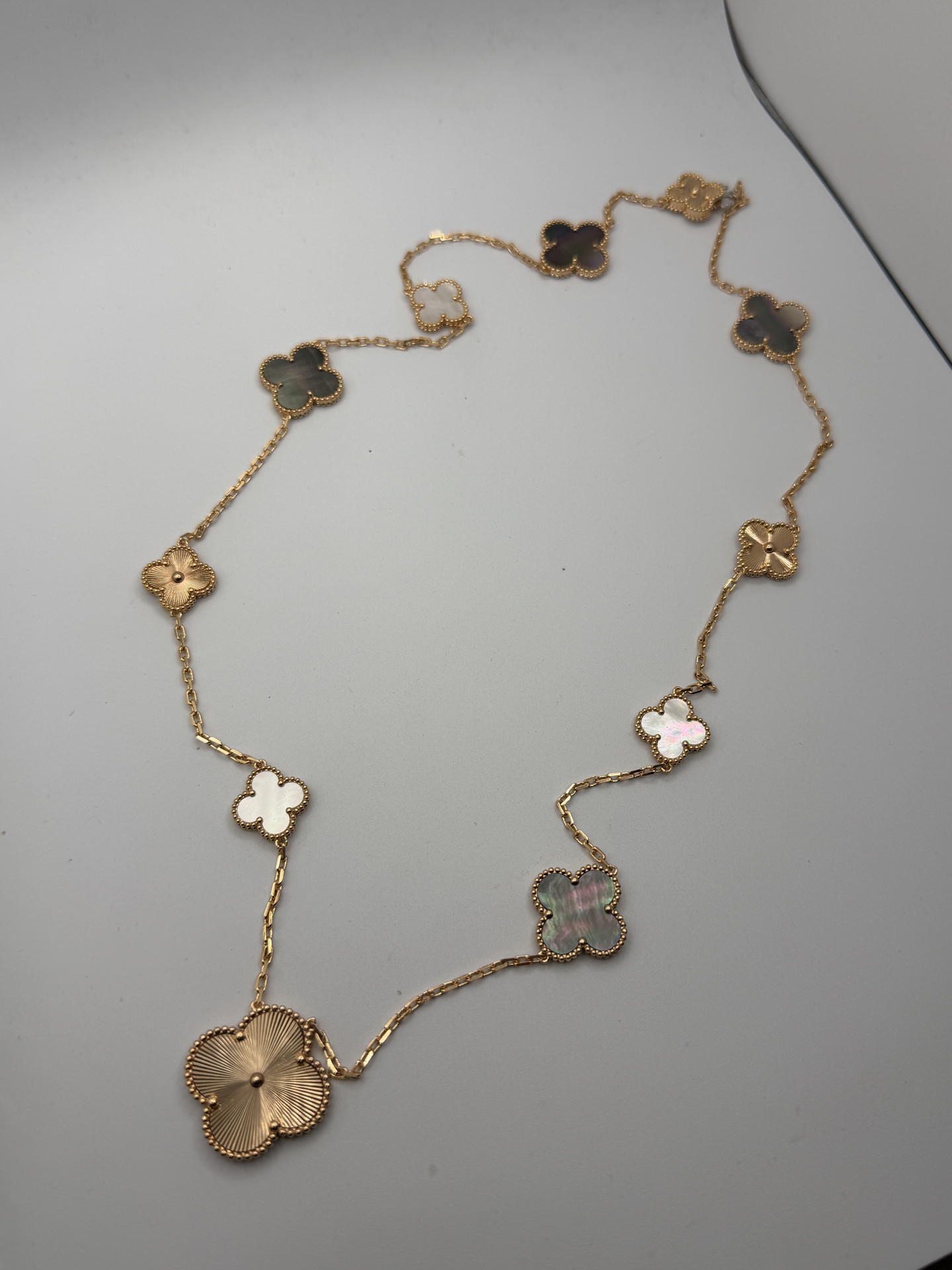 NO:678131,Van Cleef & Arpels new irregular size 11 flower necklace, fine jewelry, van cleef, necklace19860909梵克雅宝新款不规则大小11花项链,饰品精品,van cleef,necklace,Jewelry