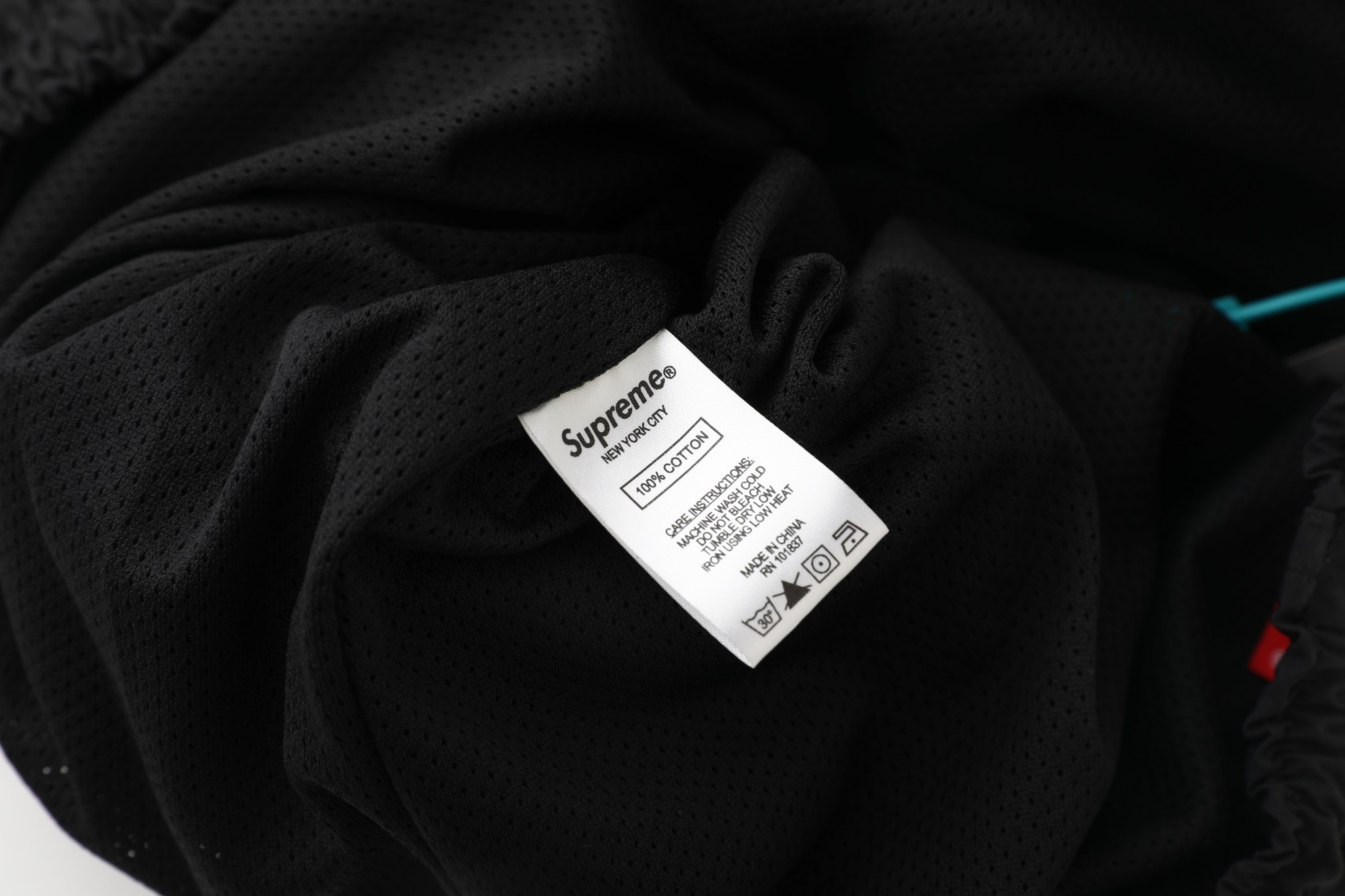 Supreme SS25 Old English Track Jacket & Pants Set - Streetwear Style 39 i1753196559885 5246 0 37