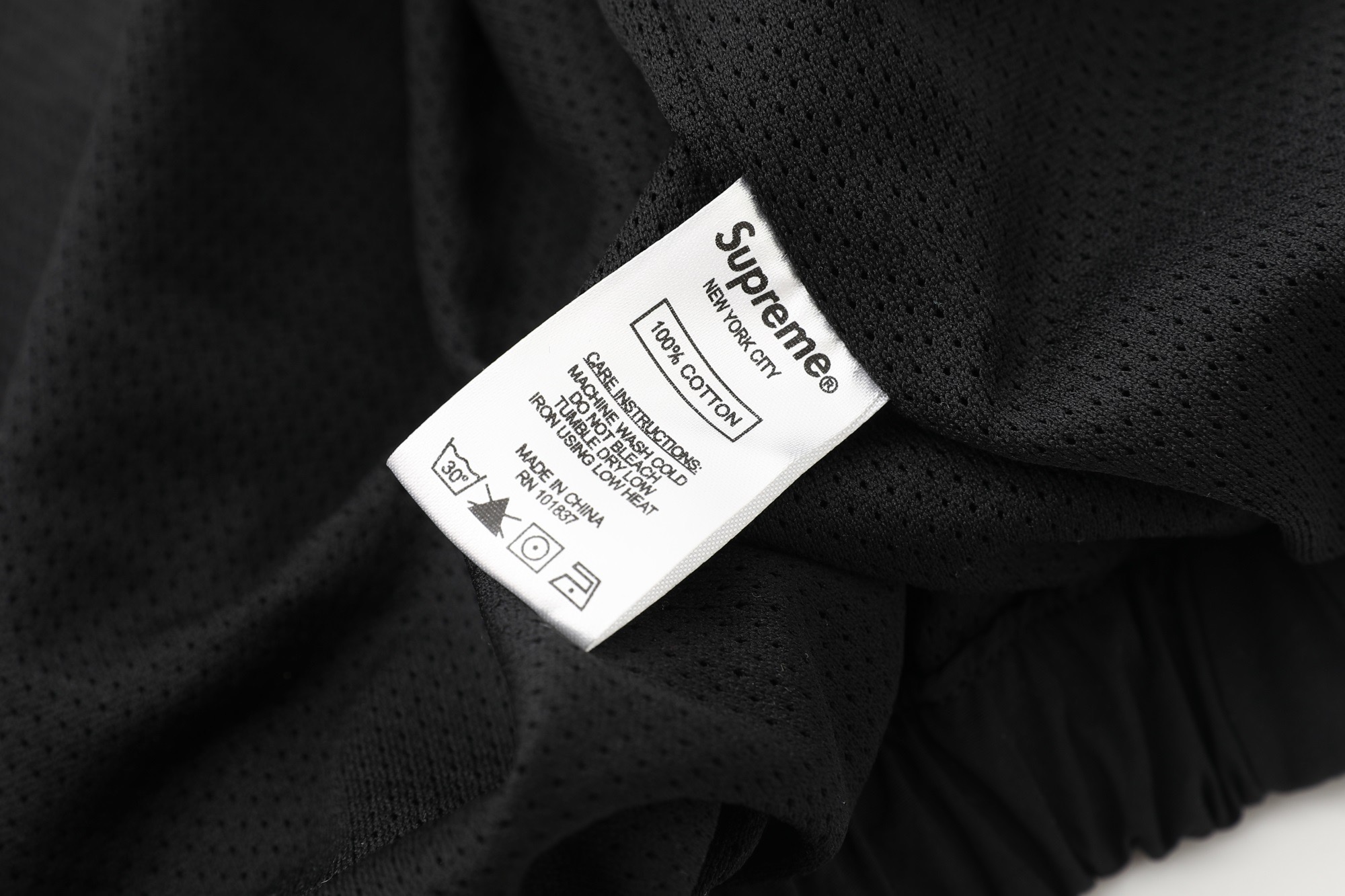 Supreme SS25 Old English Track Jacket & Pants Set - Streetwear Style 24 i1753196559885 8646 0 22