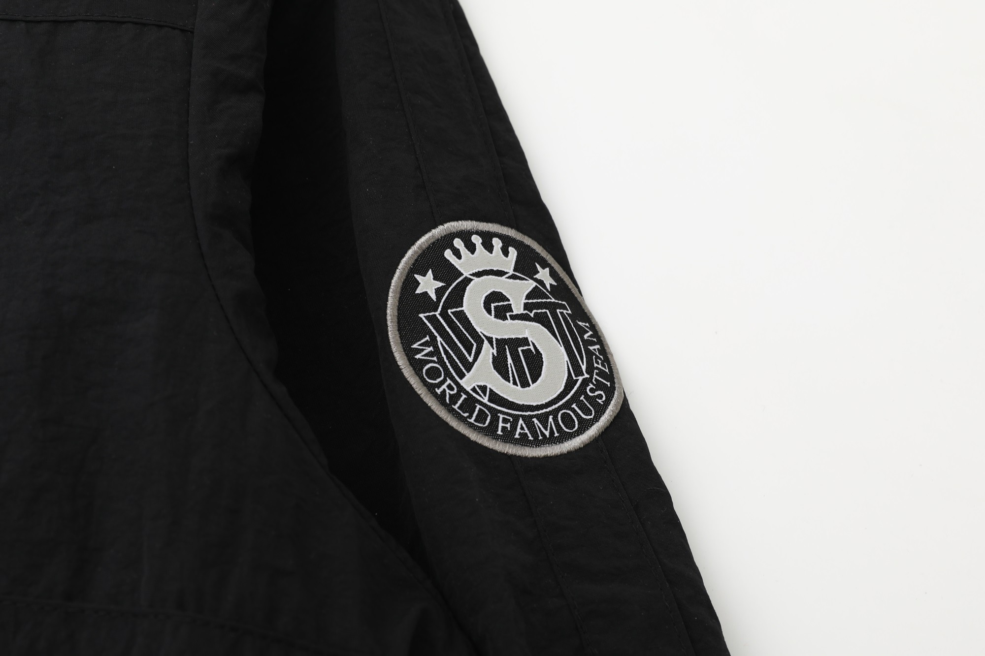 Supreme SS25 Old English Track Jacket & Pants Set - Streetwear Style 18 i1753196561698 2611 0 16