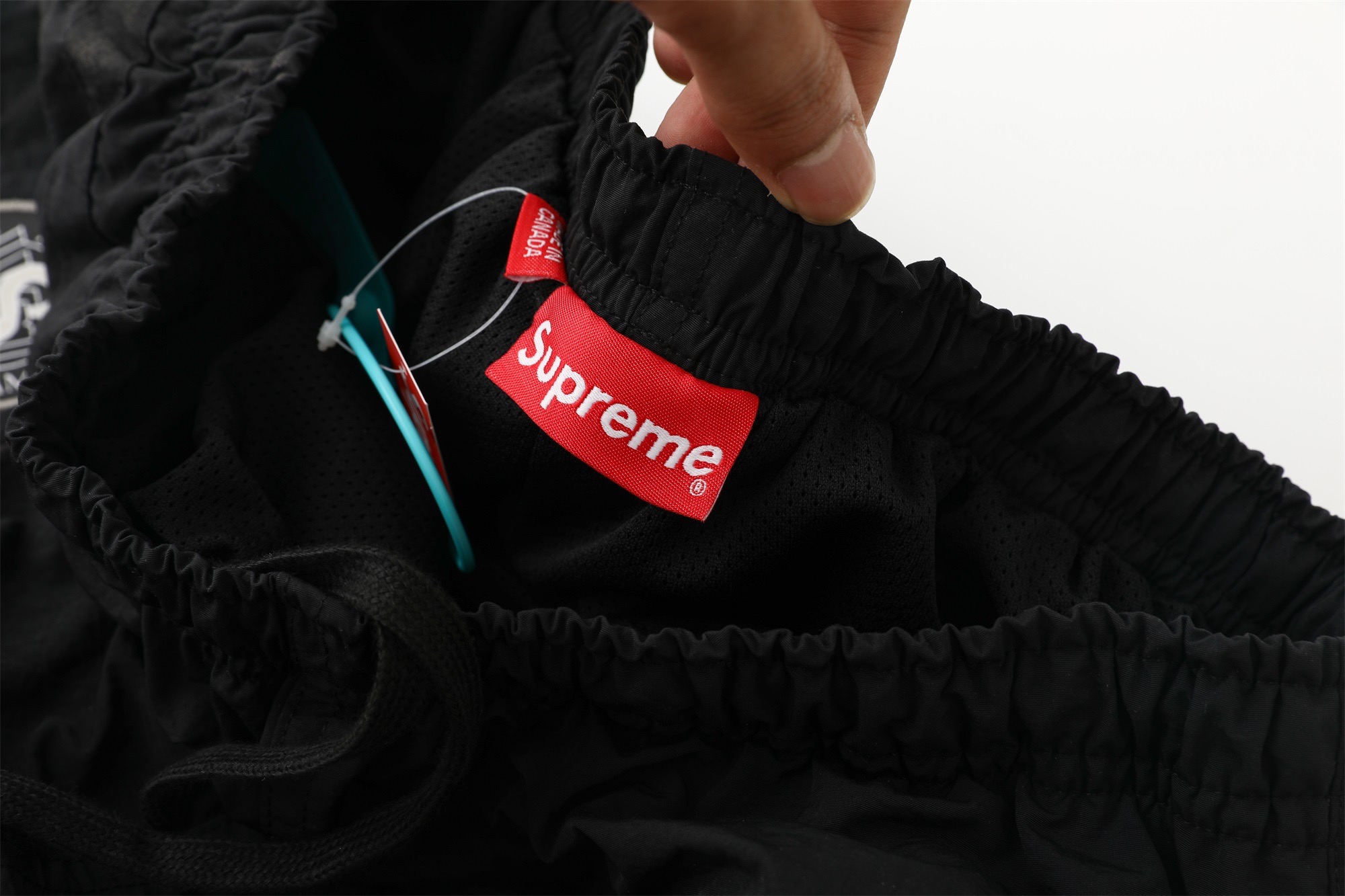 Supreme SS25 Old English Track Jacket & Pants Set - Streetwear Style 36 i1753196562741 2312 0 34